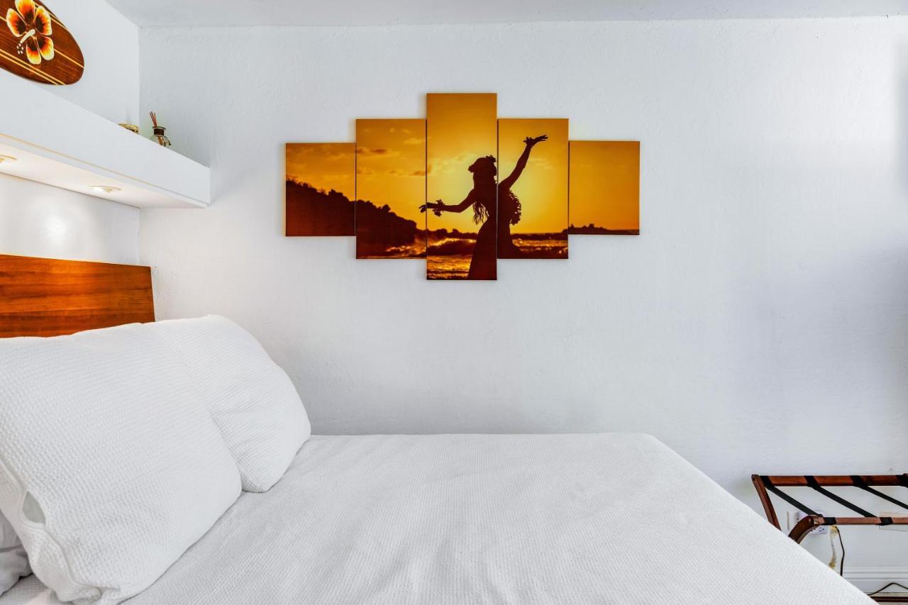 Downtown Hawaiian Theme Condo With Hot Tub, Pool & Beach - Kona Islander Inn Kailua-Kona Dış mekan fotoğraf