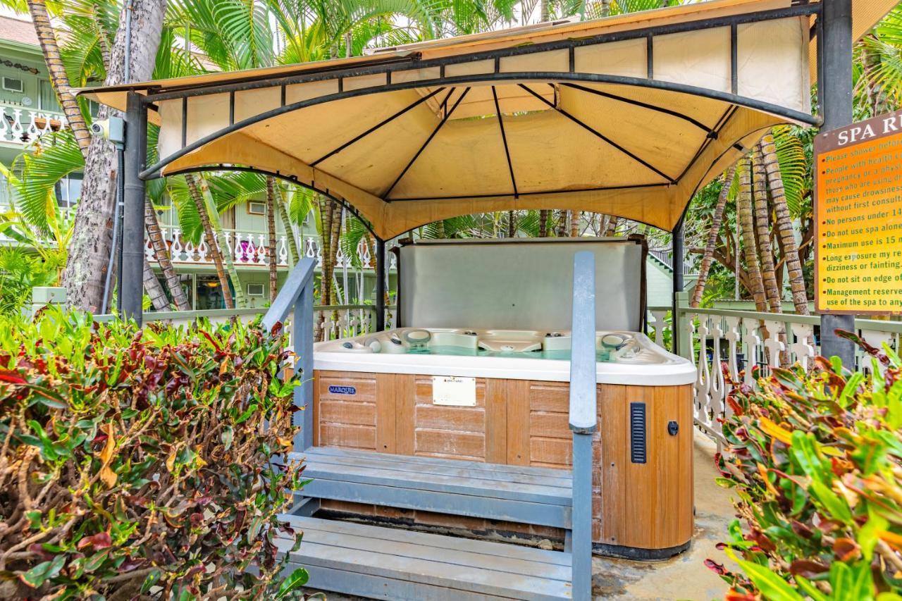 Downtown Hawaiian Theme Condo With Hot Tub, Pool & Beach - Kona Islander Inn Kailua-Kona Dış mekan fotoğraf
